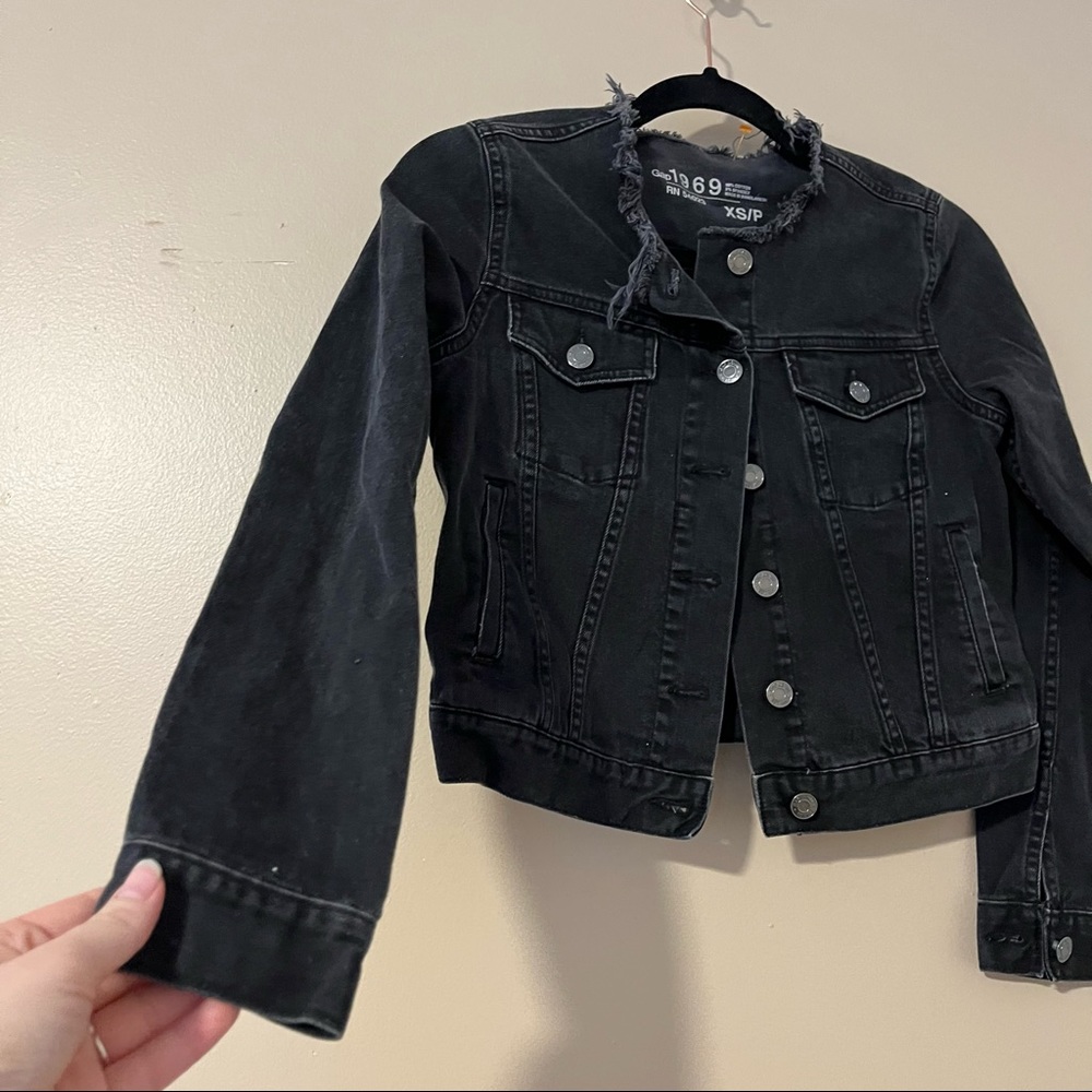 Raw Collar Gap Cropped Denim Jacket - image 3